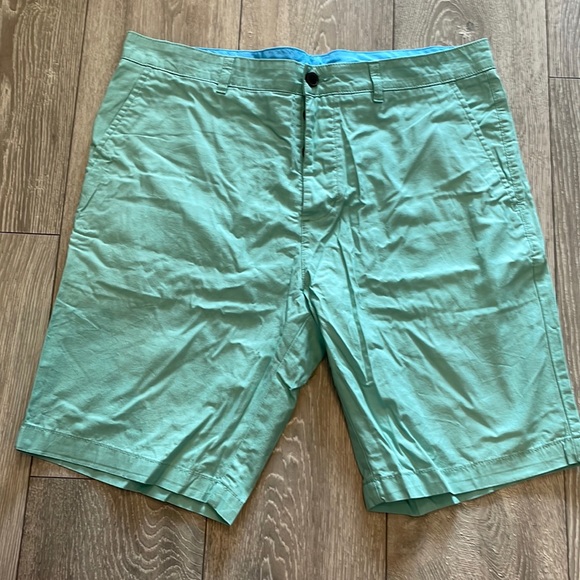 H&M Knee Length Cotton Shorts - Picture 2 of 5